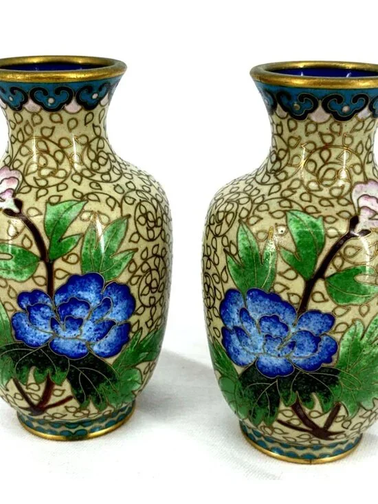 Cloisonne Mini Vases Gold Toned Asian Enamel Vases Floral 4" Tall Vtg Mini - Picture 1 of 8